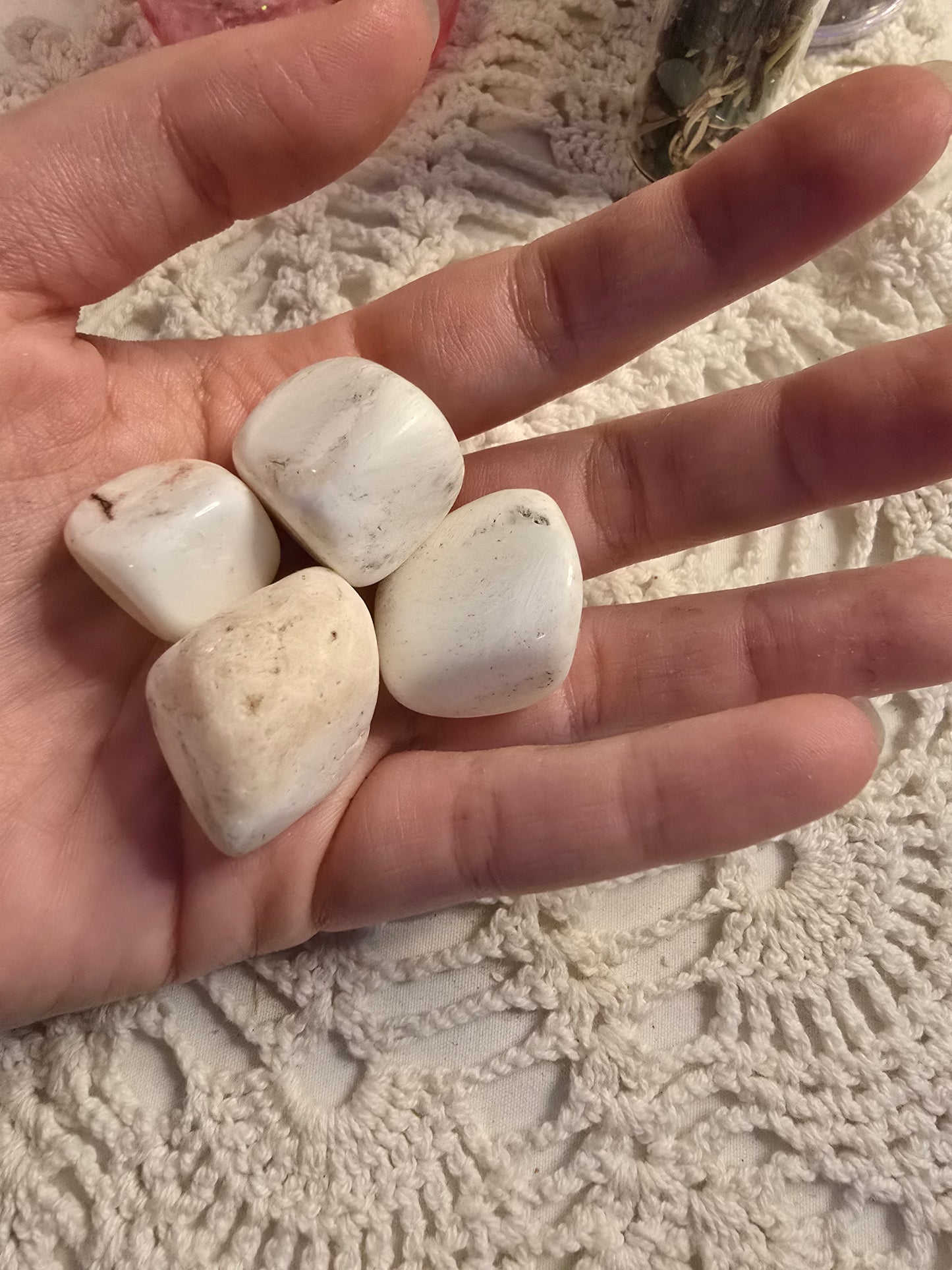 Scolecite Tumbles