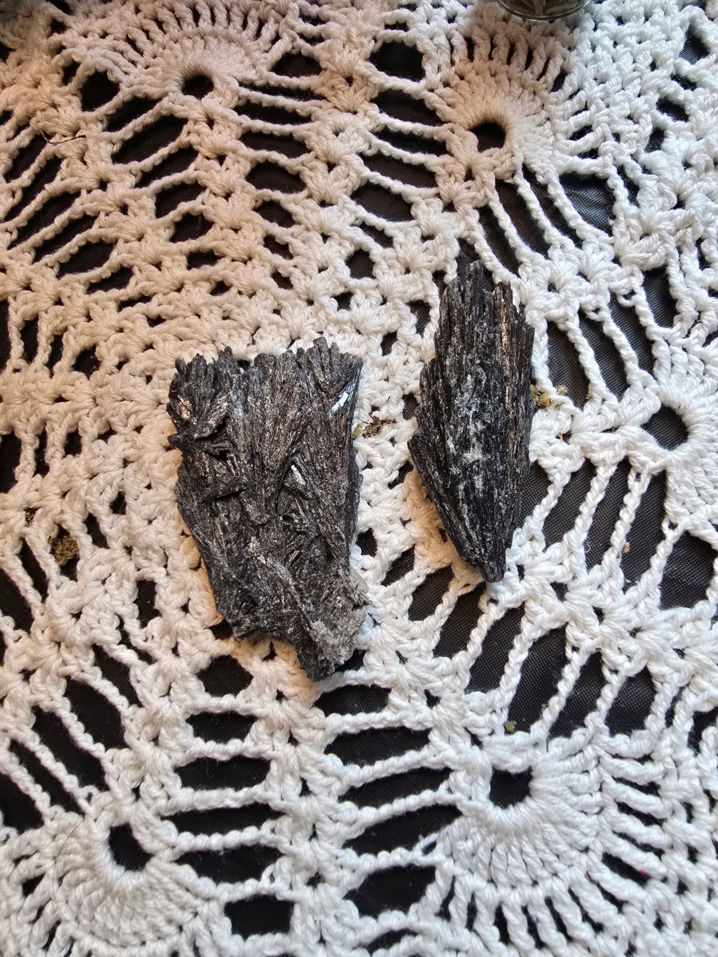Black Kyanite Raw