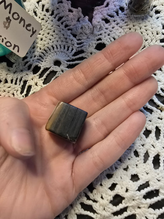 Tiger's Eye Cube