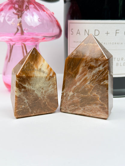 Scolecite with Peach Stilbite Freeforms