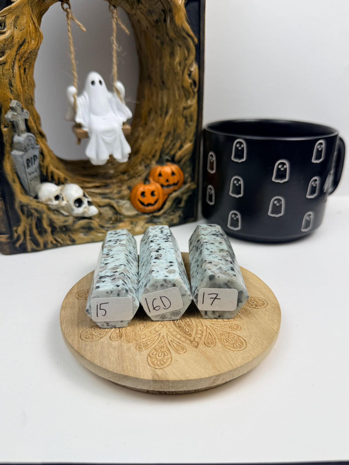 Kiwi Jasper Towers
