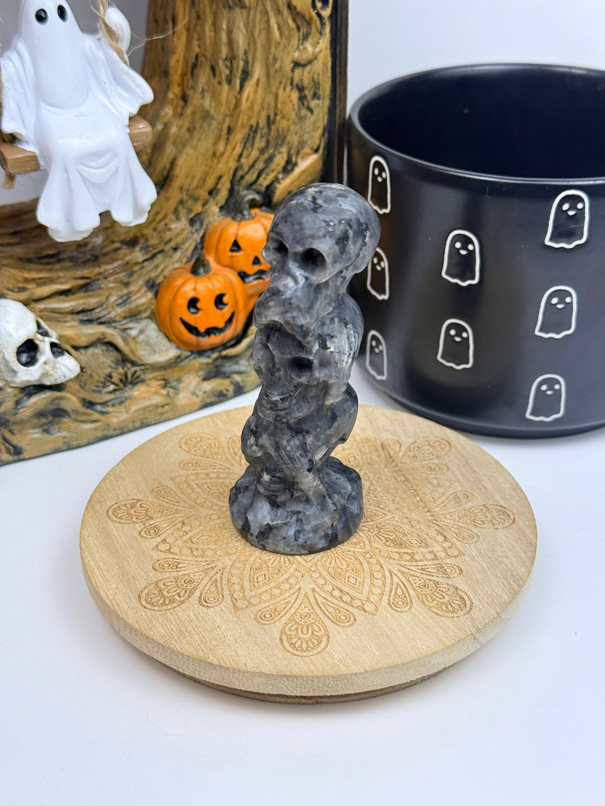 Three Wise Skulls Crystal Carvings