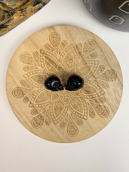 Mini Silver-Sheen Skulls