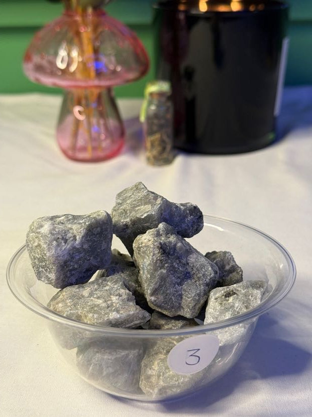 Labradorite Raw