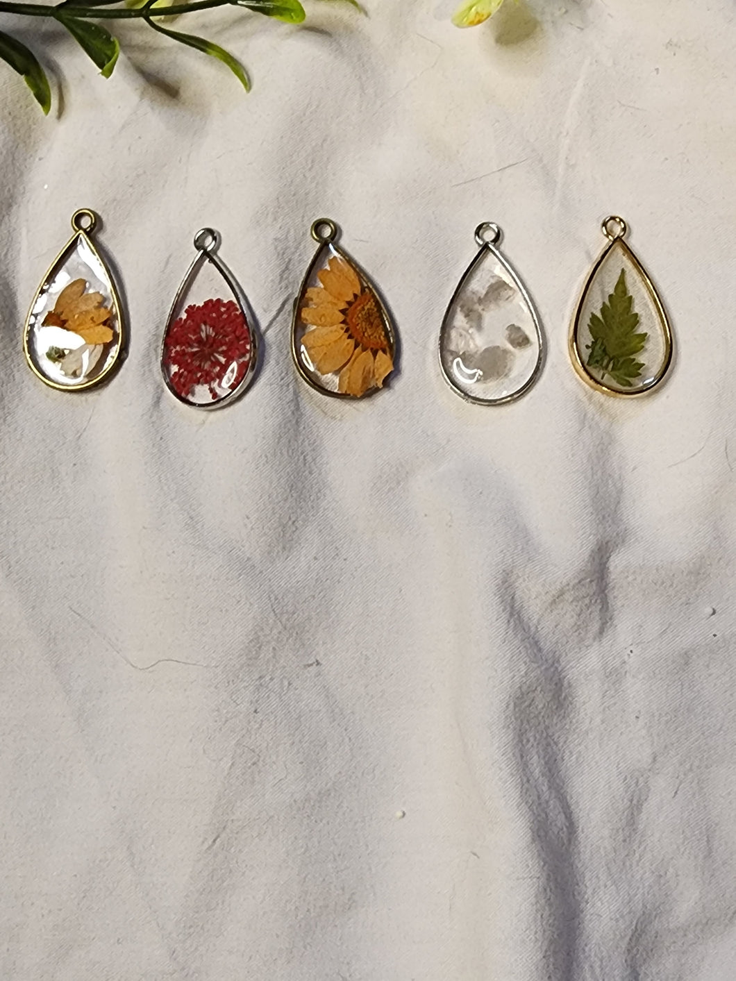 Tear Drop Wildflower and Crystal Chip Pendants